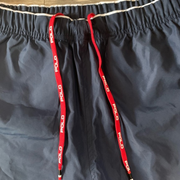 Polo Ralph Lauren
6.5-Inch Water-Repellent Shorts S - Picture 5 of 9